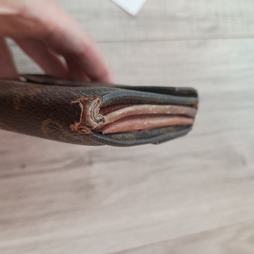Authentic Louis Vuitton Bifold Wallet - Picture 3 of 13
